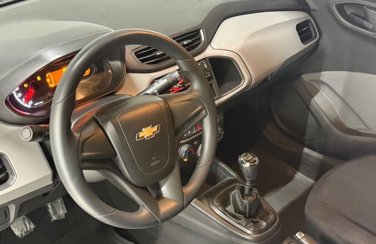 Chevrolet Onix 1.0 MPFi LT 8v - Foto #3
