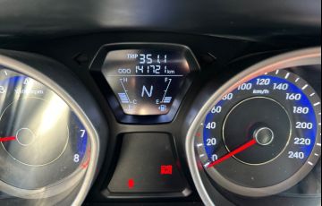 Hyundai Elantra 2.0 GLS 16v - Foto #10