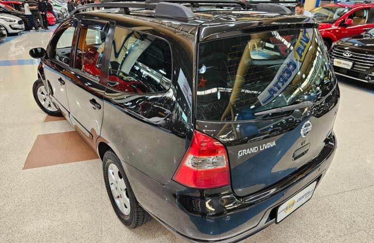 Nissan Grand Livina 1.8 SL 16v - Foto #6