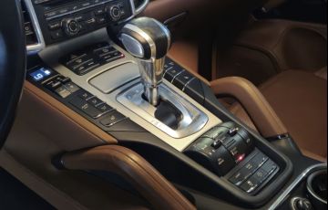 Porsche Cayenne 4.8 4x4 V8 32v Turbo - Foto #10