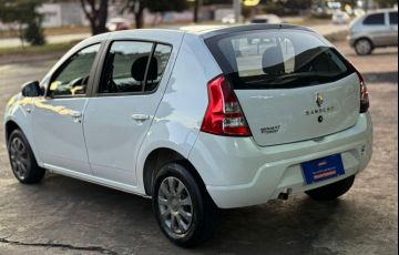 Renault Sandero 1.0 Authentique 16V Flex 4p Manual - Foto #4