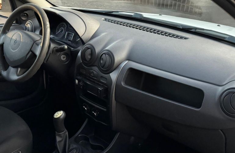 Renault Sandero 1.0 Authentique 16V Flex 4p Manual - Foto #9