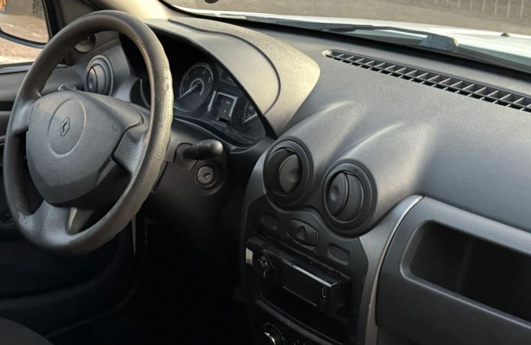 Renault Sandero 1.0 Authentique 16V Flex 4p Manual - Foto #10