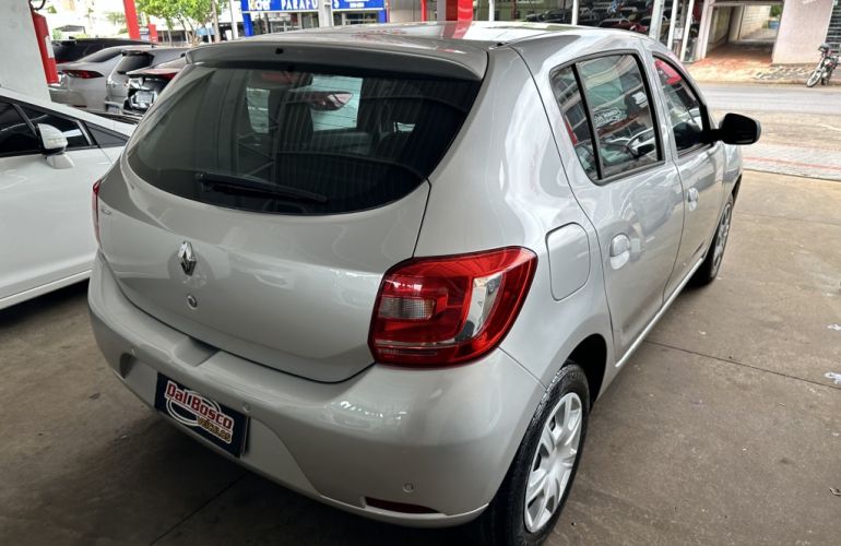 Renault Sandero Expression 1.6 16V SCe (Flex) - Foto #6