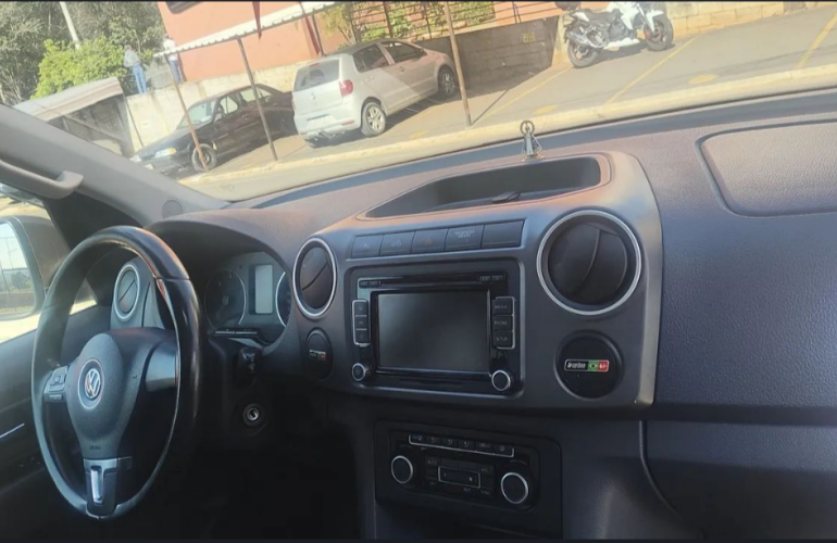 Volkswagen Amarok 2.0 TDi CD 4x4 Highline (Aut) - Foto #3