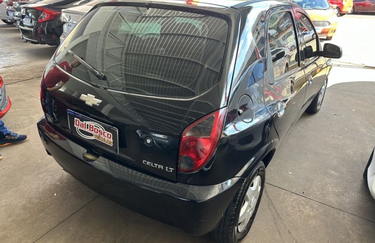 Chevrolet Celta LT 1.0 (Flex) - Foto #4