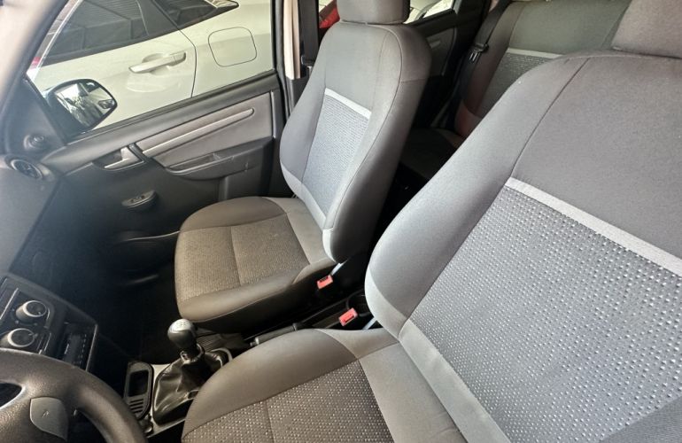 Chevrolet Celta LT 1.0 (Flex) - Foto #7