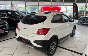 Chevrolet Onix 1.4 MPFi Activ 8v - Foto #2
