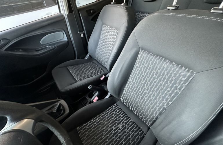 Ford Ka 1.0 SE (Flex) - Foto #7