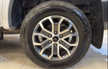 Ford Ranger 3.0 V6 Turbo CD Limited 4x4 - Foto #10