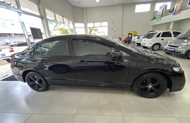 Honda Civic LXS 1.8 i-VTEC (Aut) (Flex) - Foto #8