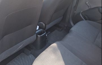 Hyundai HB20S 1.0 Comfort Plus - Foto #7