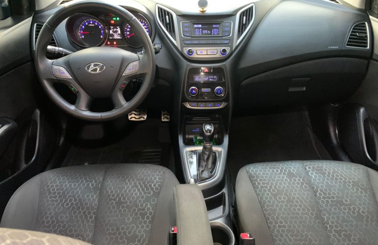 Hyundai Hb20x 1.6 16V Premium Flex 4p Automático - Foto #6