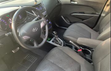 Hyundai Hb20x 1.6 16V Premium Flex 4p Automático - Foto #8