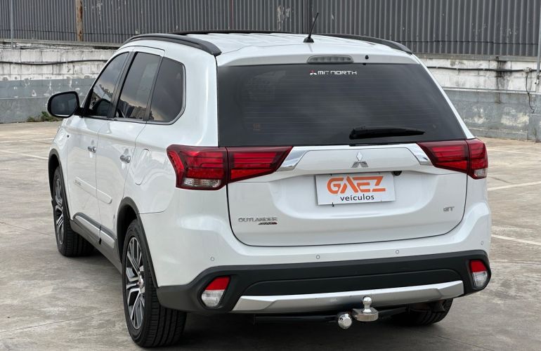 Mitsubishi Outlander 3.0 Gt 4x4 V6 24v - Foto #3