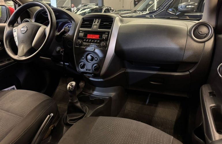 Nissan Versa 1.6 16V SV - Foto #10