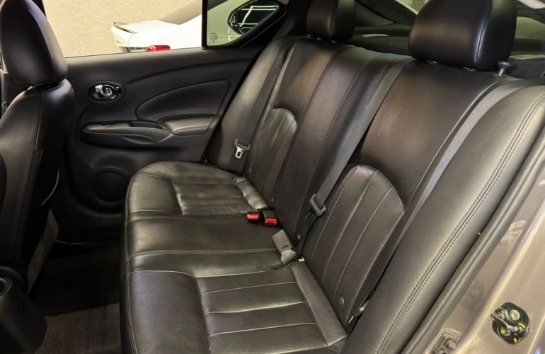 Nissan Versa 1.6 16V Flexstart Unique - Foto #9