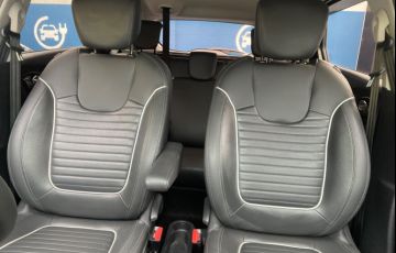 Renault Captur 1.6 16V Sce Intense - Foto #9