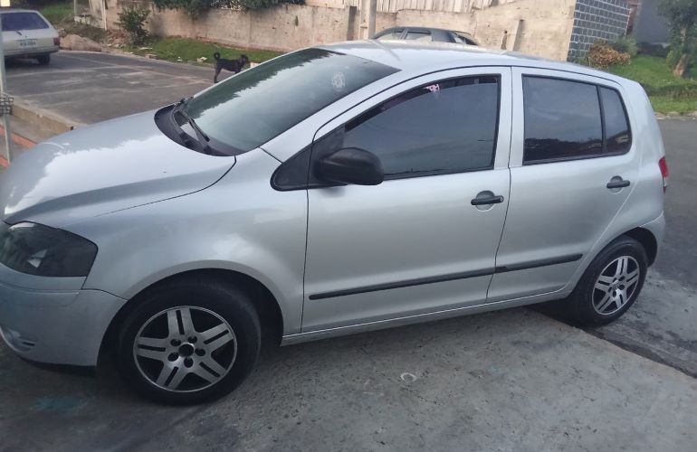 Volkswagen Fox 1.0 8V (Flex) - Foto #2