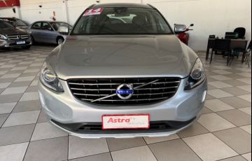 Volvo XC60 2.0 T5 Drive-E Dynamic - Foto #2
