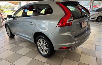 Volvo XC60 2.0 T5 Drive-E Dynamic - Foto #5