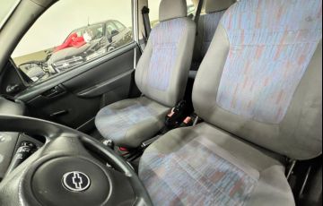 Chevrolet Celta 1.0 MPFi Life 8V Flex 2p Manual - Foto #2