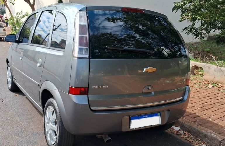 Chevrolet Meriva Premium 1.8 (Flex) (easytronic) - Foto #3