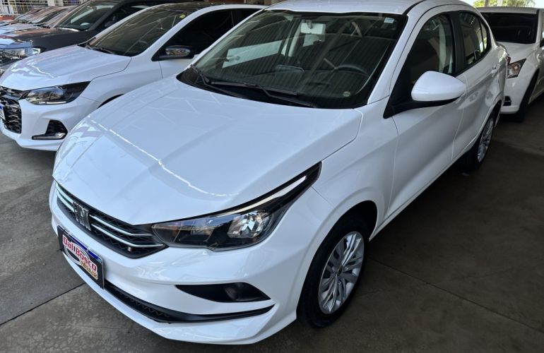Fiat Cronos 1.0 Drive - Foto #1