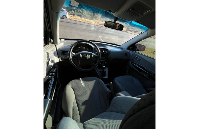 Hyundai Tucson GL 2.0 16V - Foto #9