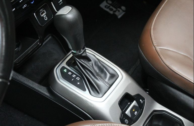Jeep Renegade 1.8 16V Limited - Foto #5