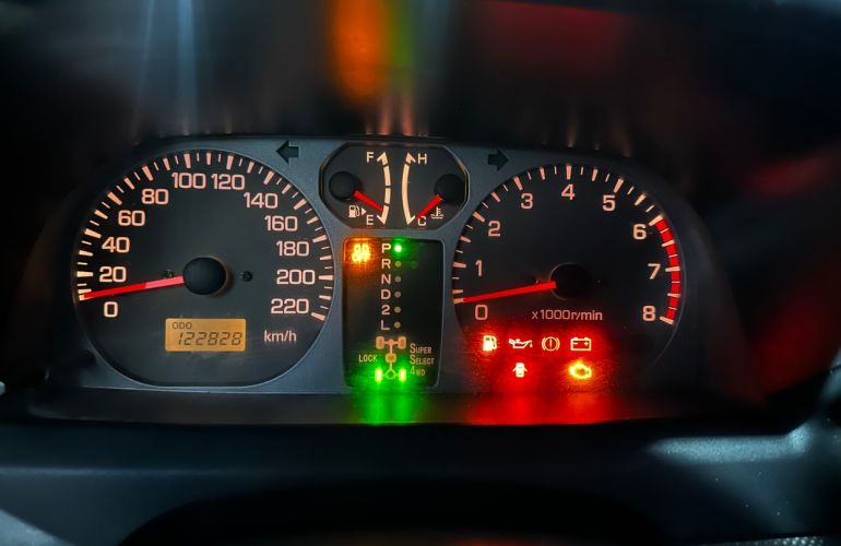 Mitsubishi Pajero Tr4 2.0 4x4 16V 131cv - Foto #8