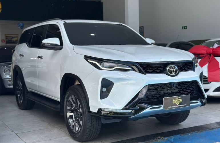 Toyota Hilux Sw4 2.8 D-4d Turbo Srx Platinum 7l 4x4 - Foto #1