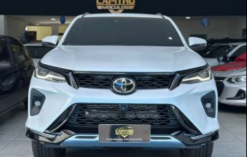 Toyota Hilux Sw4 2.8 D-4d Turbo Srx Platinum 7l 4x4 - Foto #2