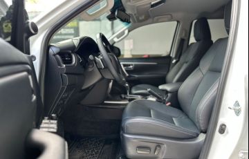 Toyota Hilux Sw4 2.8 D-4d Turbo Srx Platinum 7l 4x4 - Foto #6