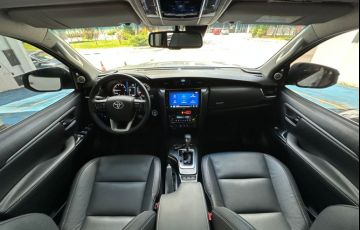 Toyota Hilux Sw4 2.8 D-4d Turbo Srx Platinum 7l 4x4 - Foto #8