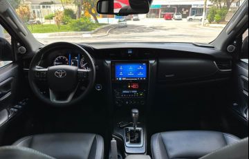 Toyota Hilux Sw4 2.8 D-4d Turbo Srx Platinum 7l 4x4 - Foto #9