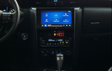 Toyota Hilux Sw4 2.8 D-4d Turbo Srx Platinum 7l 4x4 - Foto #10