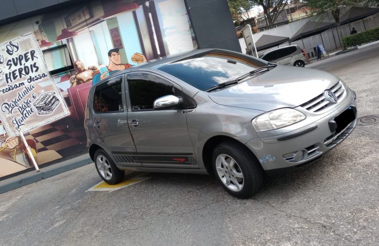 Volkswagen Fox 1.0 8V (Flex) - Foto #6