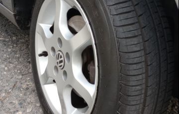 Volkswagen Fox 1.0 8V (Flex) - Foto #10