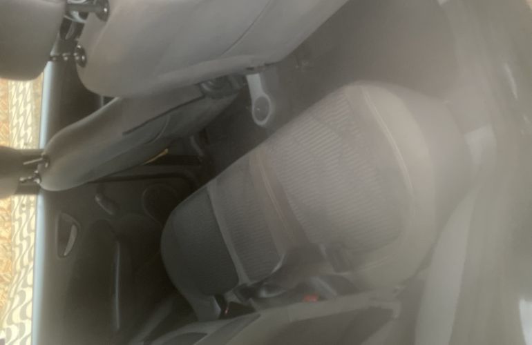Fiat Palio Attractive 1.0 8V (Flex) - Foto #2