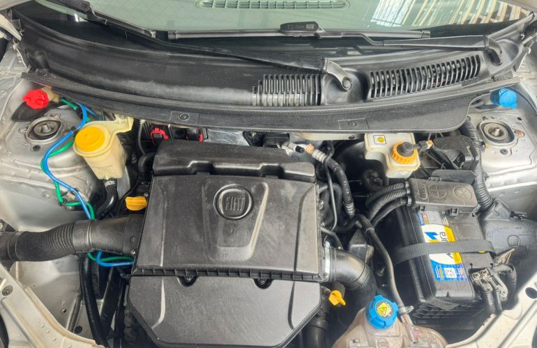 Fiat Palio Essence 1.6 16V Dualogic (Flex) - Foto #10