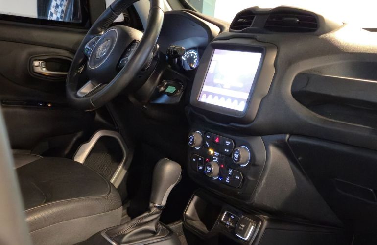 Jeep Renegade 1.8 16V Longitude - Foto #7