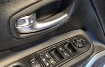 Jeep Renegade 1.8 16V Longitude - Foto #10