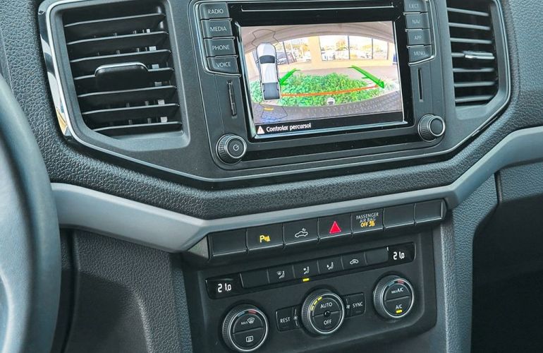 Volkswagen Amarok 3.0 V6 TDi Highline Extreme CD 4motion - Foto #10