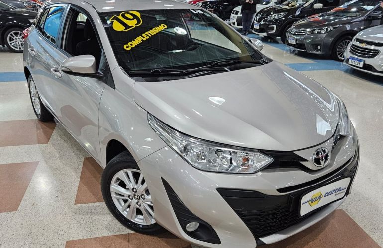 Toyota Yaris 1.3 16V Xl Multidrive - Foto #4