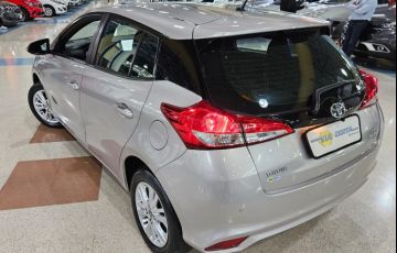 Toyota Yaris 1.3 16V Xl Multidrive - Foto #6