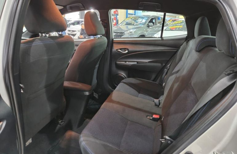 Toyota Yaris 1.3 16V Xl Multidrive - Foto #8