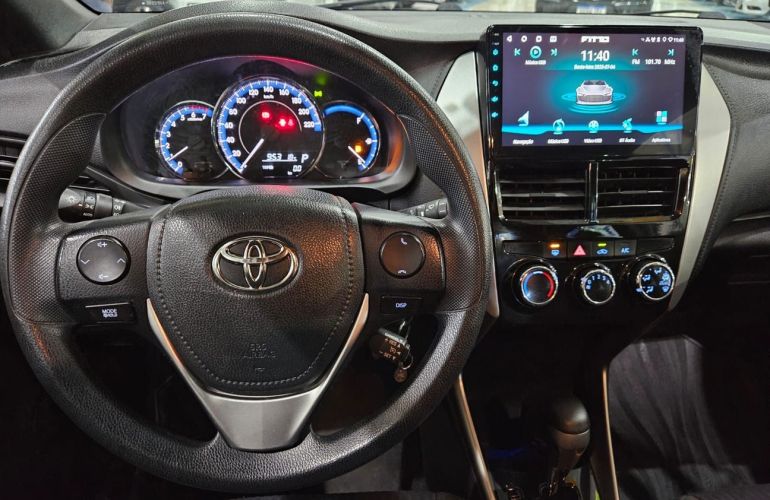 Toyota Yaris 1.3 16V Xl Multidrive - Foto #10