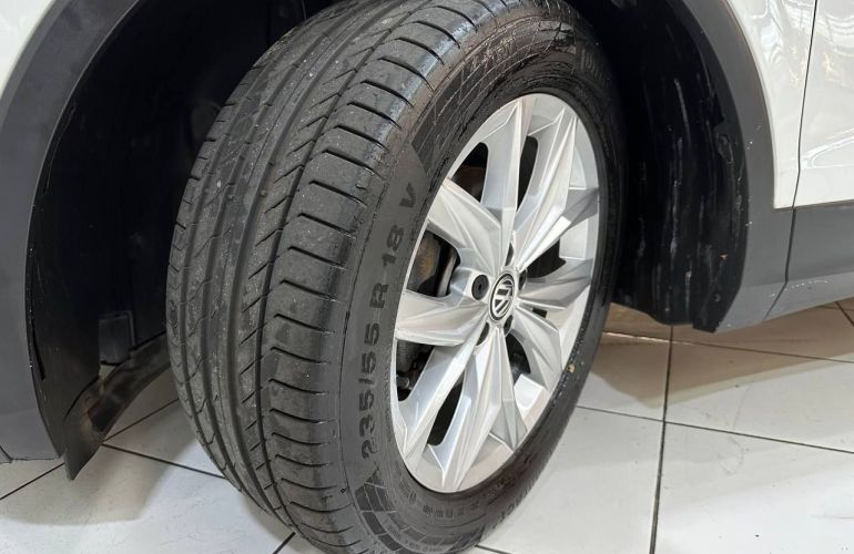 Volkswagen Tiguan 1.4 250 TSi Total Allspace Comfortline - Foto #5