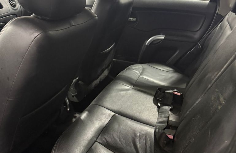 Citroën C3 GLX 1.4 8V (flex) - Foto #2